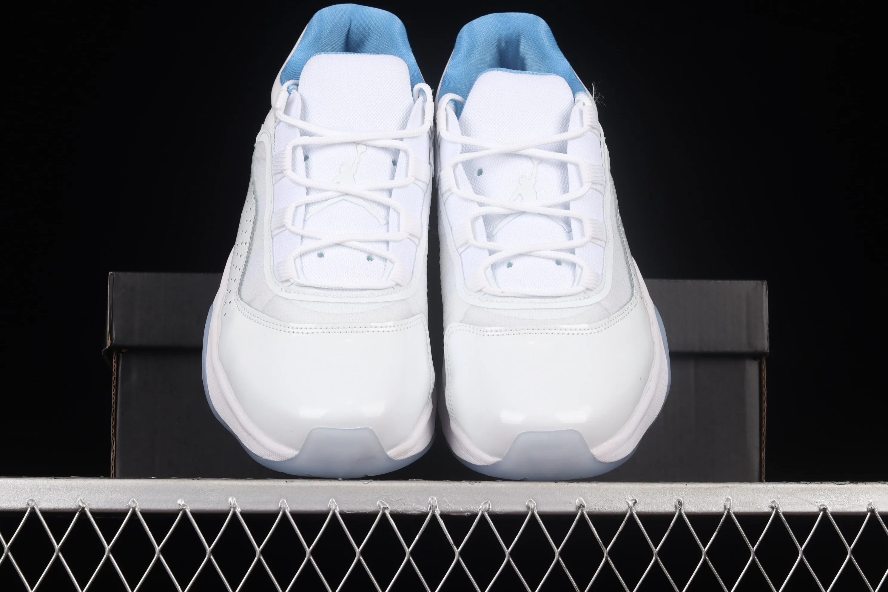 All categories Air Jordan Jordan series basketball shoes Air Jordan 11 Air Jordan 11 CMFT Low AJ11 Joe 11 Legend Blue low-top anti-slip shock-absorbing basketball shoes DO0751-100